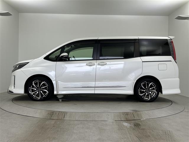 Toyota NOAH 2017 7206063-10
