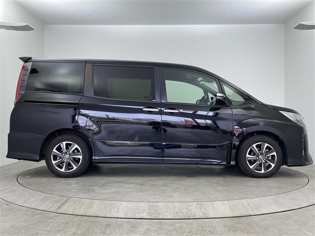 Toyota NOAH 2021 7206064-22