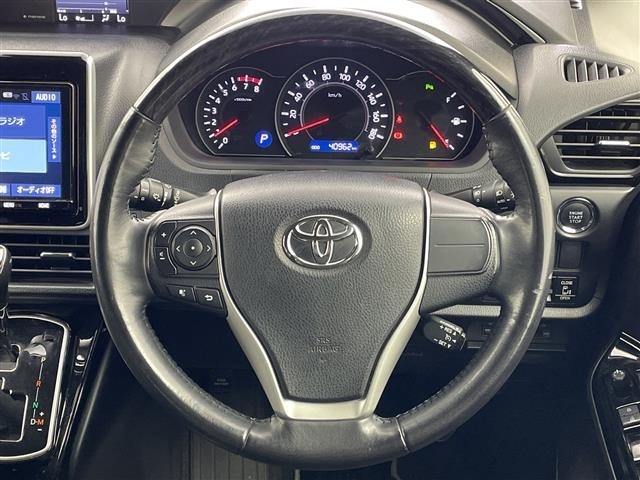 Toyota NOAH 2021 7206064-3