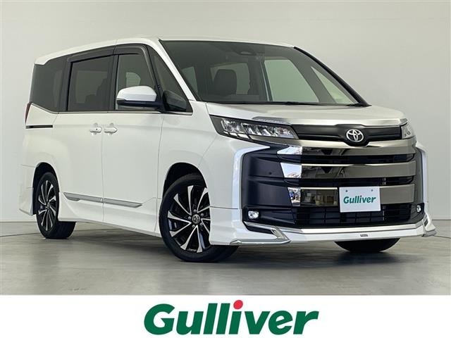 Toyota NOAH 2022 7206073-0