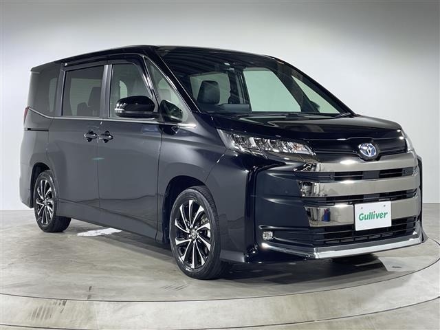 Toyota NOAH 2023 7206078-0