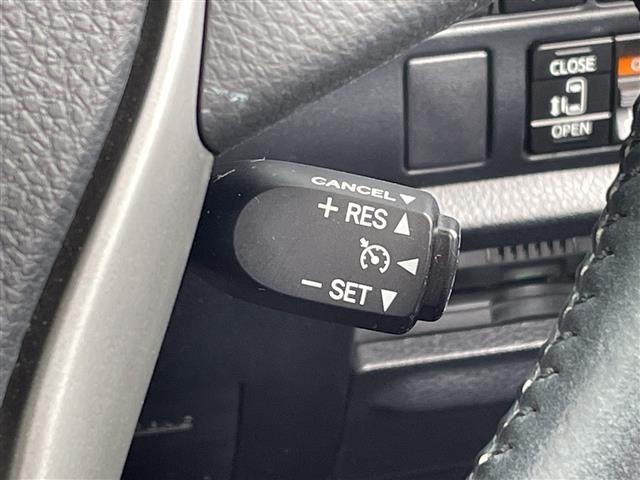 Toyota NOAH 2019 7206094-1