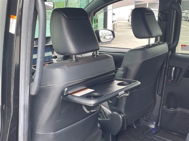 Toyota NOAH 2019 7206094-10