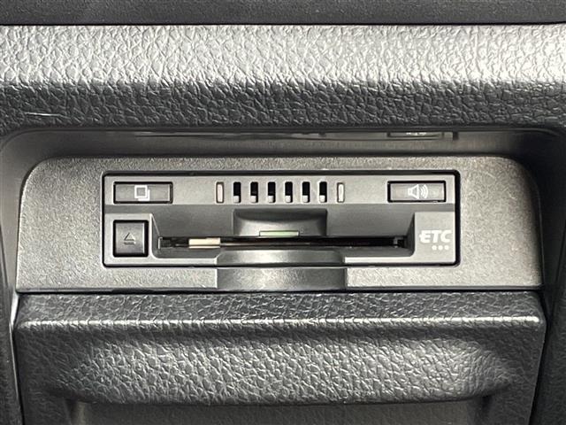 Toyota NOAH 2019 7206094-3