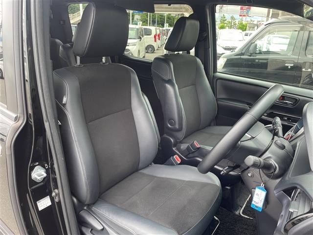 Toyota NOAH 2019 7206094-7