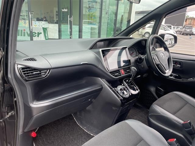 Toyota NOAH 2019 7206094-8