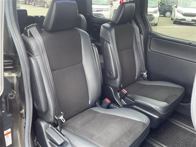 Toyota NOAH 2019 7206094-9