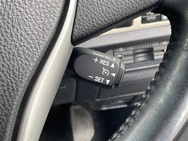 Toyota NOAH 2020 7206095-21