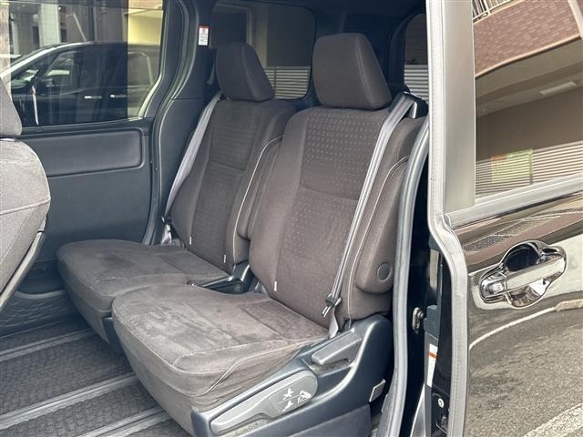 Toyota NOAH 2021 7206101-22