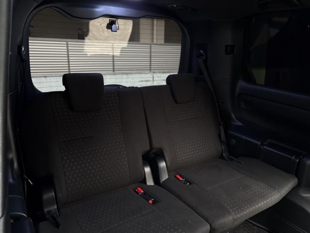Toyota NOAH 2021 7206101-4