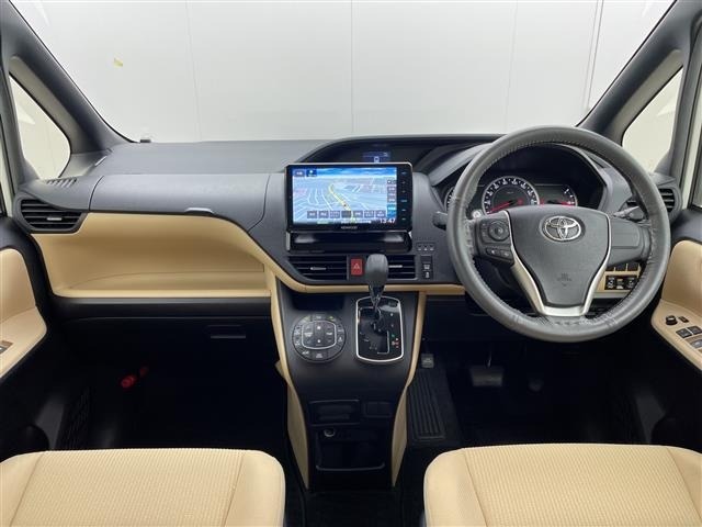 Toyota NOAH 2017 7206102-15