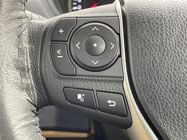 Toyota NOAH 2017 7206102-5