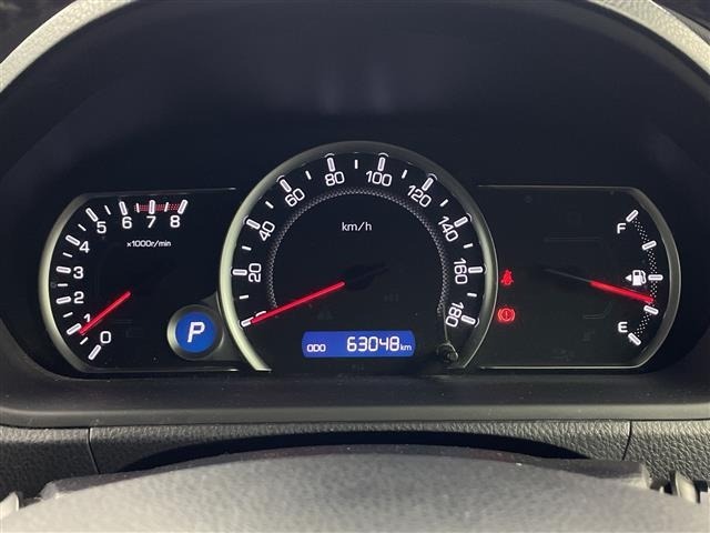 Toyota NOAH 2014 7206104-3