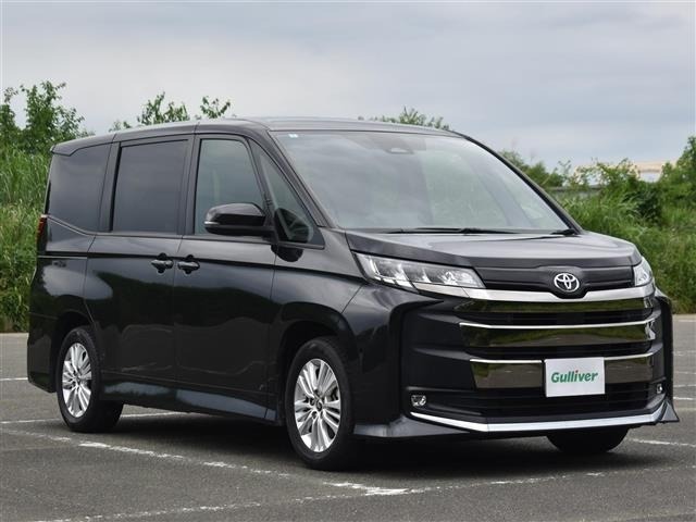 Toyota NOAH 2024 7206105-0