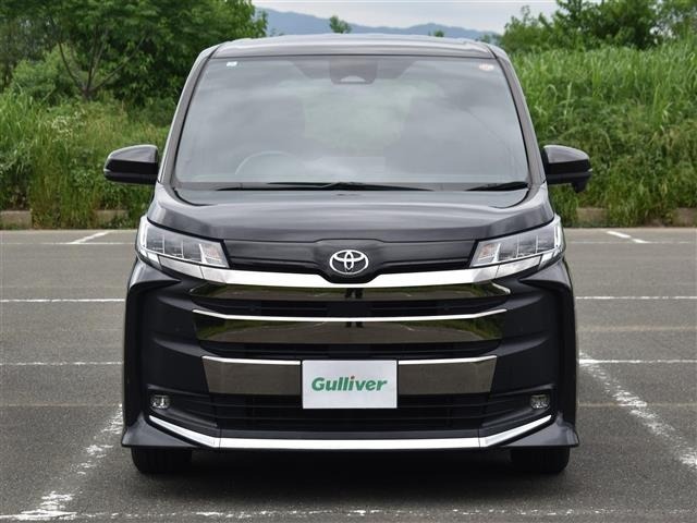 Toyota NOAH 2024 7206105-15