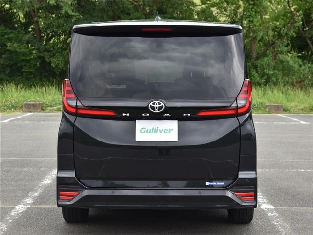 Toyota NOAH 2024 7206105-17