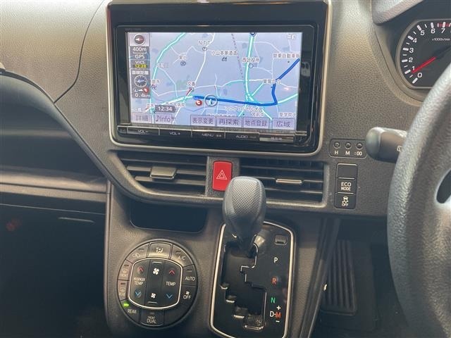 Toyota NOAH 2014 7206110-10