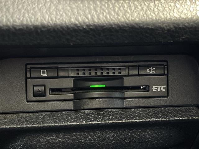 Toyota NOAH 2014 7206110-19