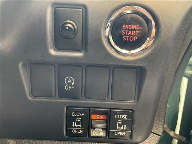 Toyota NOAH 2014 7206110-21