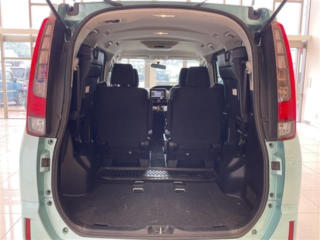 Toyota NOAH 2014 7206110-6