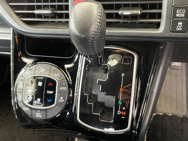 Toyota NOAH 2019 7206113-11