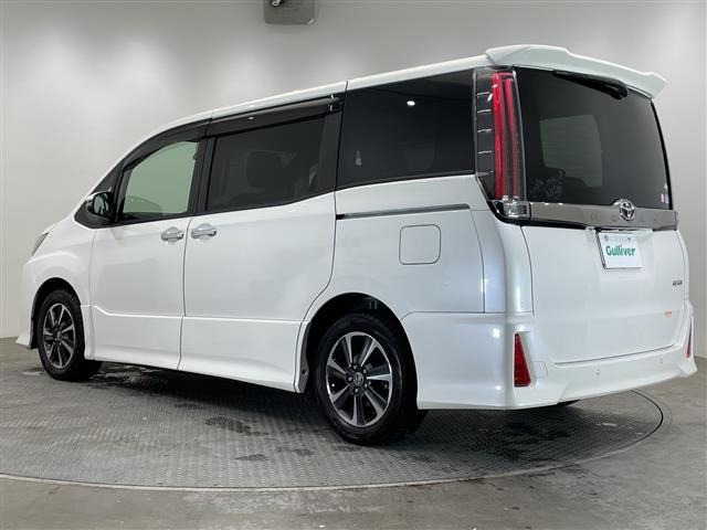 Toyota NOAH 2019 7206113-13