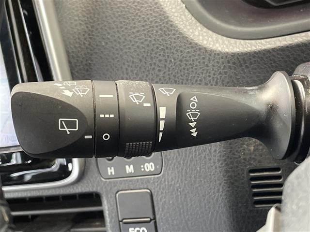 Toyota NOAH 2019 7206113-21