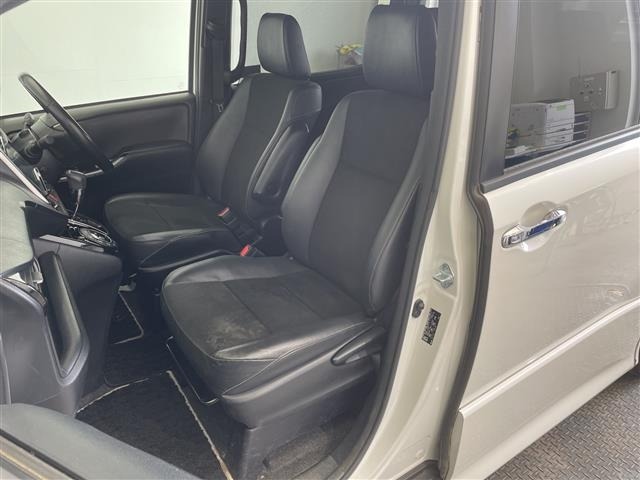 Toyota NOAH 2019 7206113-6