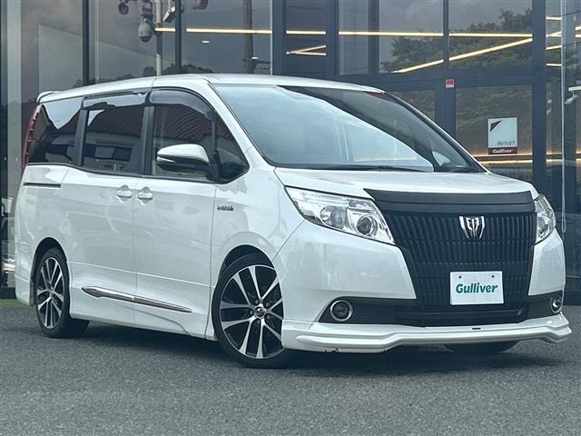 Toyota NOAH 2014 7206114-0