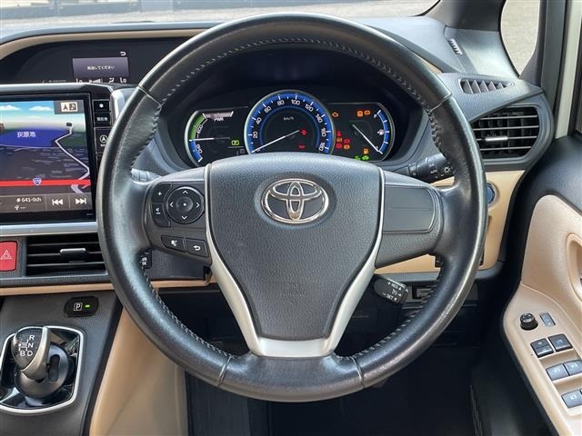 Toyota NOAH 2014 7206114-19