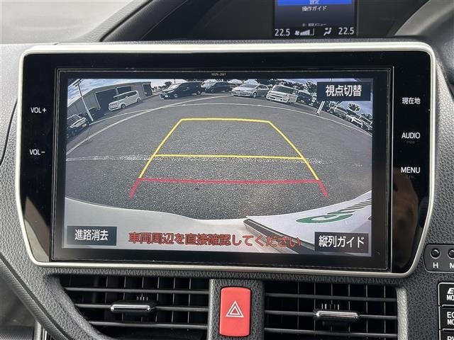 Toyota NOAH 2017 7206115-17