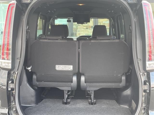 Toyota NOAH 2017 7206118-12