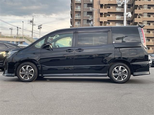 Toyota NOAH 2017 7206118-6
