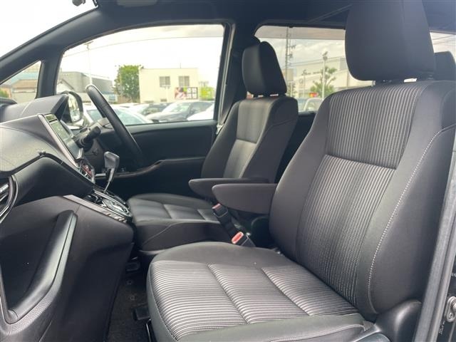 Toyota NOAH 2017 7206118-8