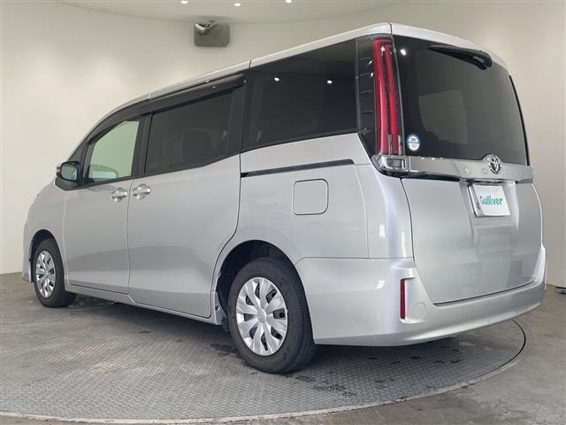 Toyota NOAH 2021 7206121-13