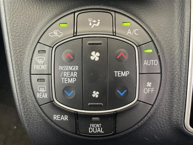 Toyota NOAH 2021 7206121-20