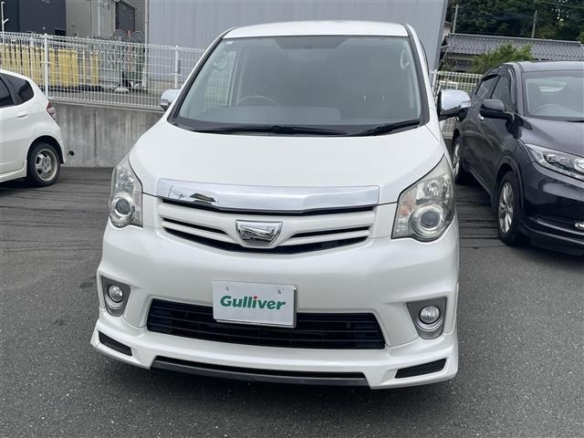 Toyota NOAH 2011 7206128-0