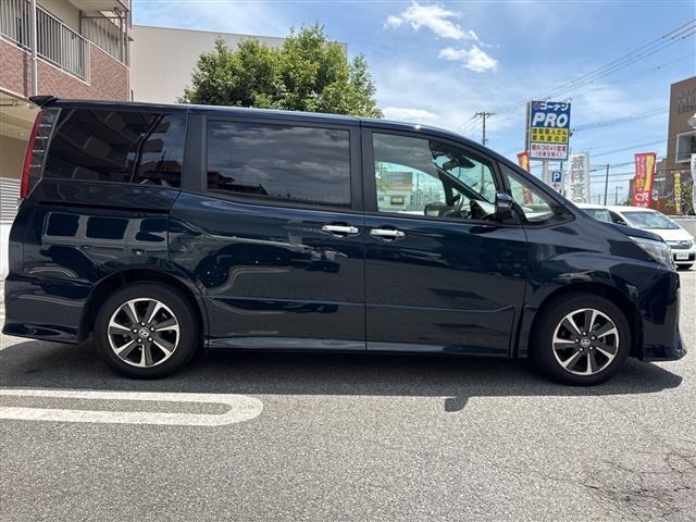 Toyota NOAH 2019 7206132-11