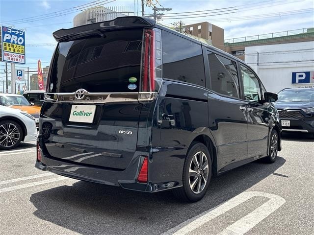 Toyota NOAH 2019 7206132-12