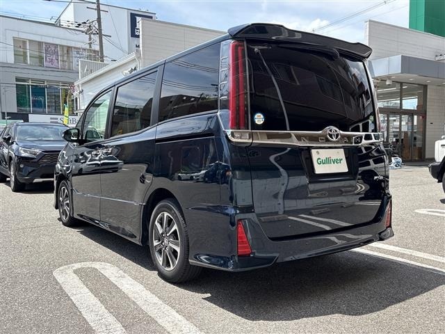 Toyota NOAH 2019 7206132-13