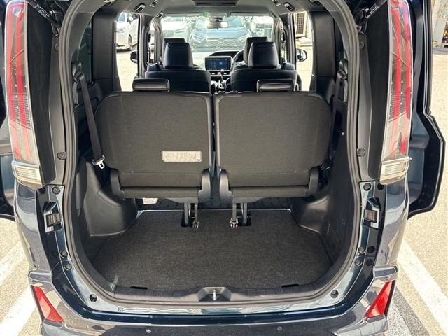 Toyota NOAH 2019 7206132-2