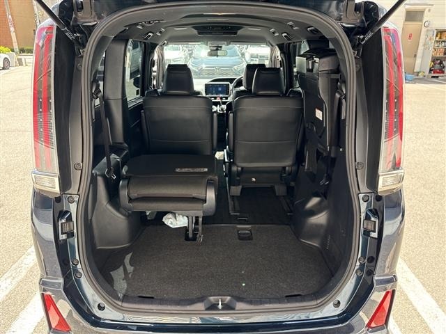 Toyota NOAH 2019 7206132-22