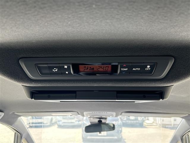 Toyota NOAH 2019 7206132-6
