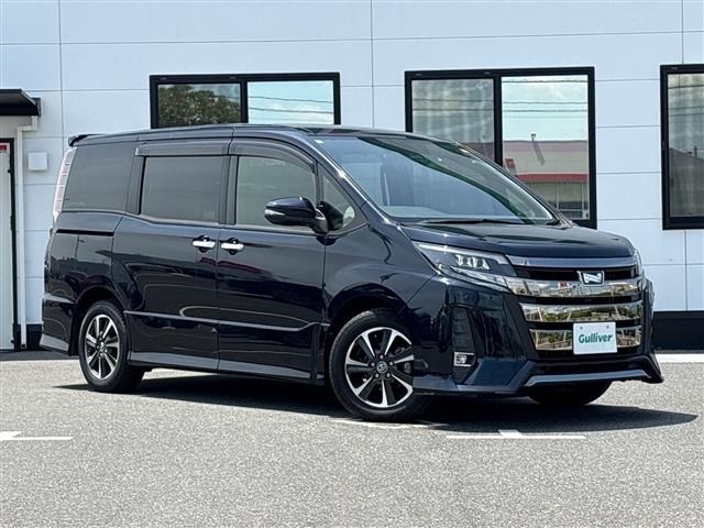 Toyota NOAH 2018 7206138-0