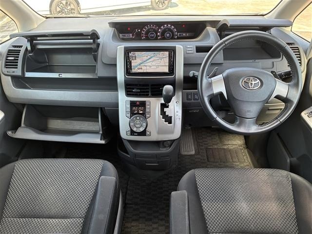 Toyota NOAH 2009 7206181-14