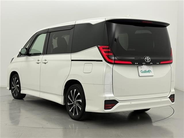 Toyota NOAH 2022 7206182-14