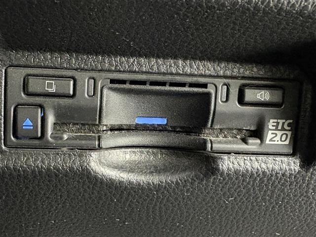 Toyota NOAH 2022 7206182-23