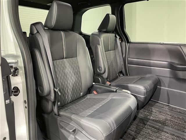 Toyota NOAH 2025 7206200-10