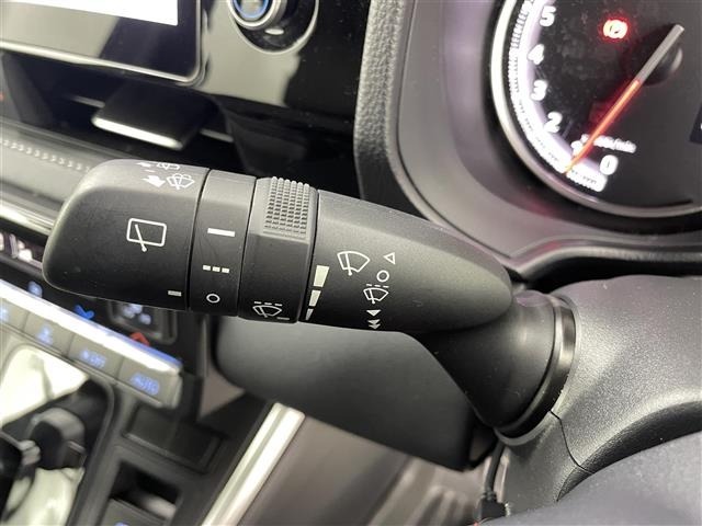Toyota NOAH 2023 7206201-19