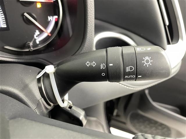 Toyota NOAH 2023 7206201-21